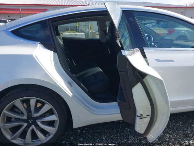 2018 TESLA MODEL 3 5YJ3E1EB8JF187537 Photo 7