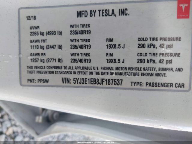 2018 TESLA MODEL 3 5YJ3E1EB8JF187537 Photo 8