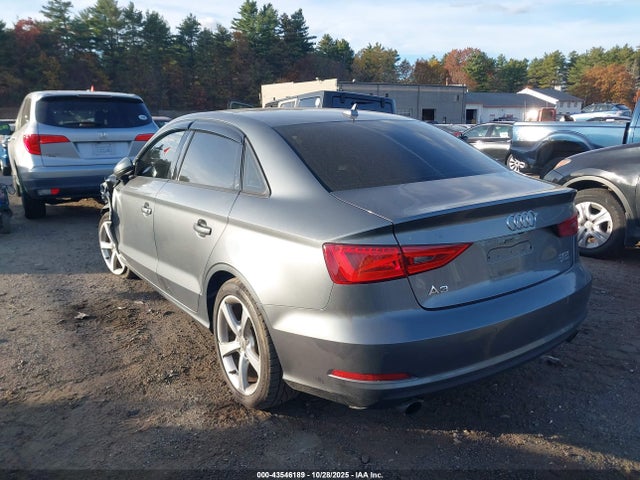2016 AUDI A3 WAUB8GFF1G1040532 Photo 2