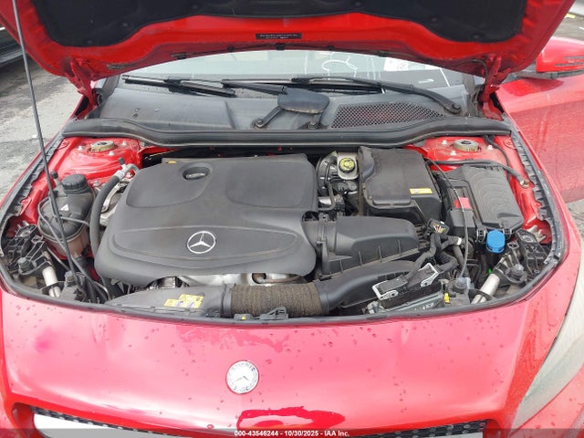 43546244 :رقم المزاد ، WDDSJ4EB4FN240029 vin ، 2015 Mercedes-benz Cla 250 مزاد بيع