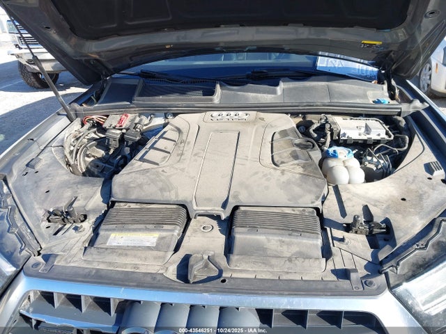 2017 AUDI Q7 WA1LAAF70HD029923 Photo 9