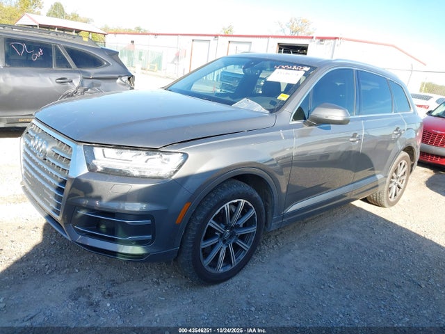 2017 AUDI Q7 WA1LAAF70HD029923 Photo 1