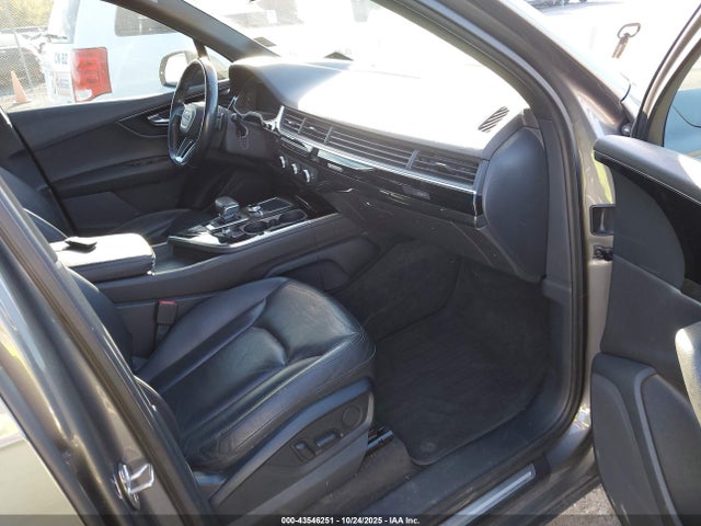 2017 AUDI Q7 WA1LAAF70HD029923 Photo 4