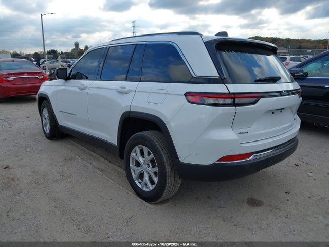 2023 JEEP GRAND CHEROKEE 1C4RJHBG6PC625766 Photo 2