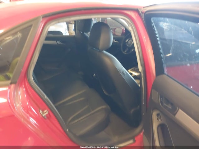 2010 AUDI A4 WAUAFAFL3AN021758 Photo 7