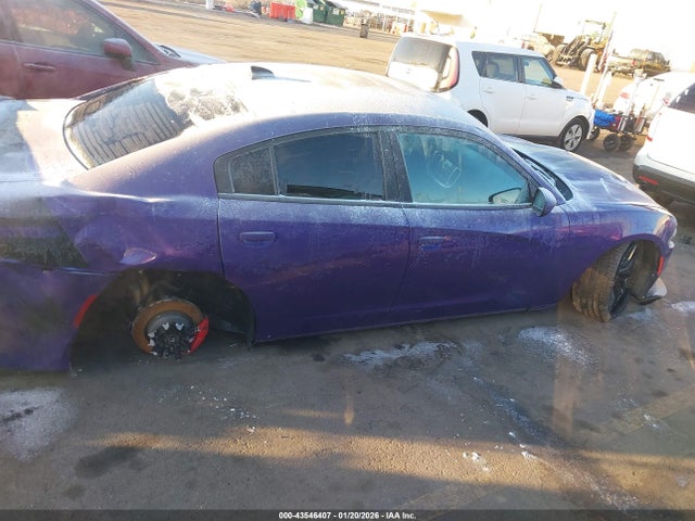 2C3CDXGJ2KH531017 Dodge Charger Scat Pack Rwd