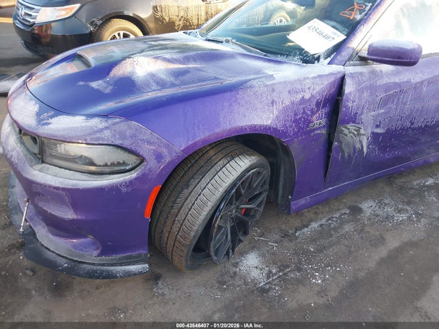 2C3CDXGJ2KH531017 Dodge Charger Scat Pack Rwd