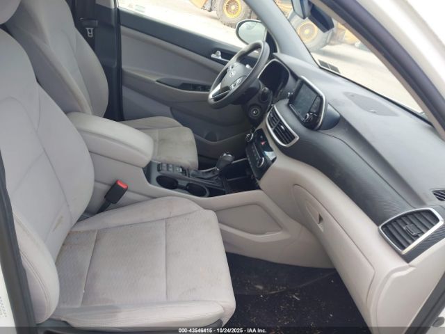2019 HYUNDAI TUCSON KM8J2CA49KU853120 Photo 4