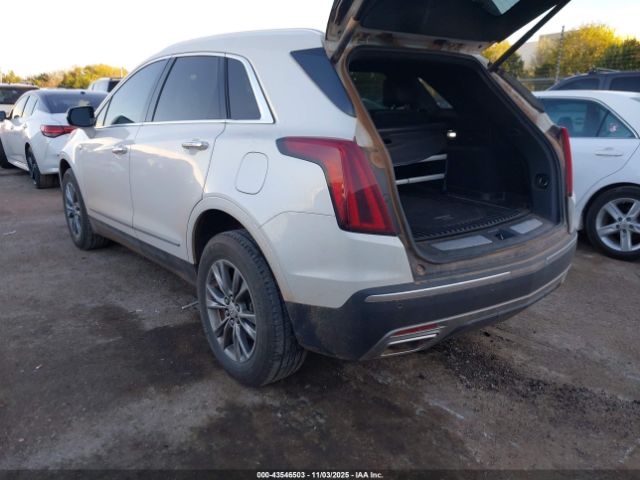 2021 CADILLAC XT5 1GYKNCRS1MZ110597 Photo 2