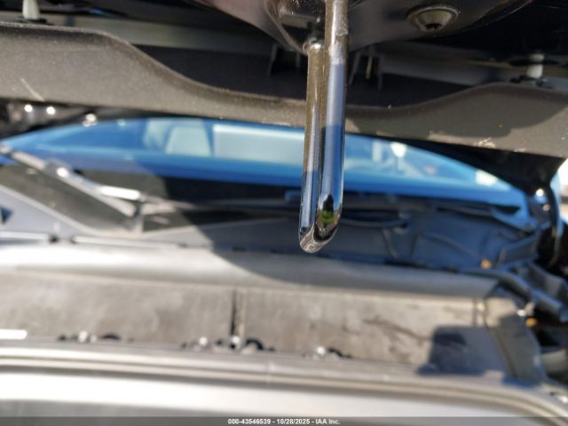 2024 TESLA MODEL Y 7SAYGDEF7RF042587 Photo 9