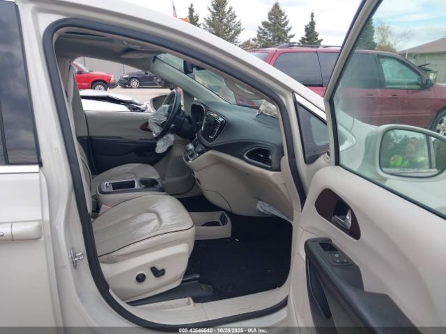 2020 CHRYSLER PACIFICA 2C4RC1GG9LR156300 Photo 4