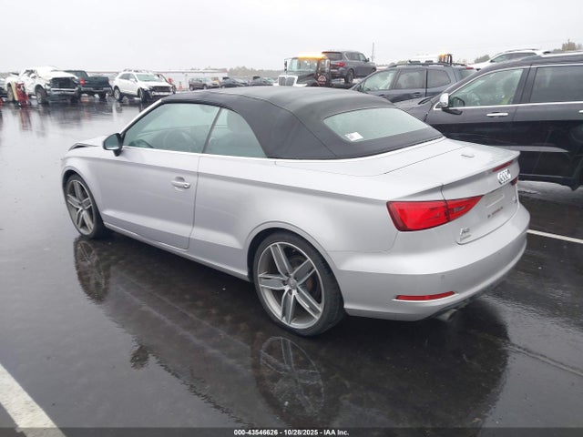 2015 AUDI A3 WAU3FLFFXF1141277 Photo 2