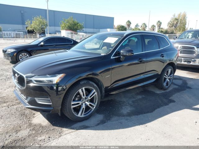 2018 VOLVO XC60 YV4102RK2J1092337 Photo 1