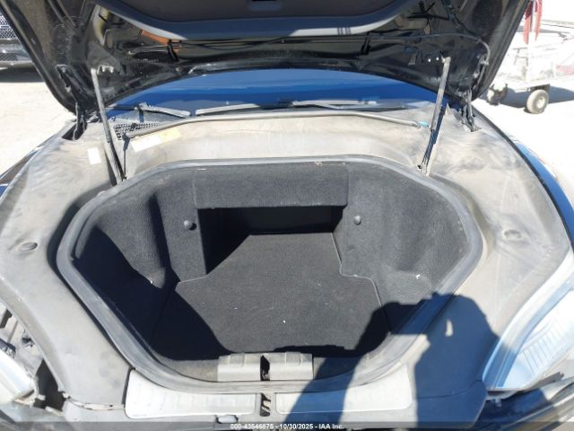 2014 TESLA MODEL S 5YJSA1H11EFP33207 Photo 9