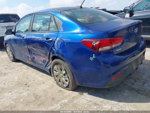 3KPA24AB9JE085628 KIA RIO S