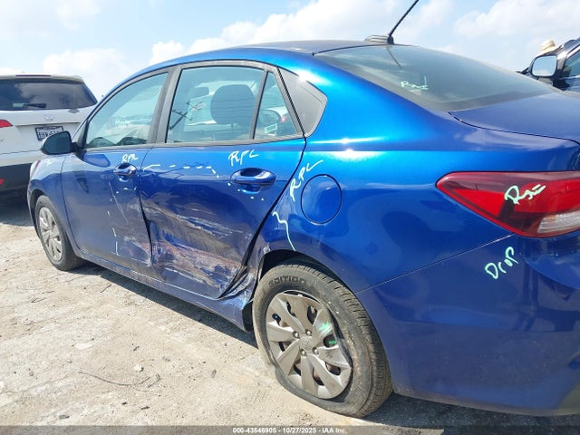 3KPA24AB9JE085628 KIA RIO S