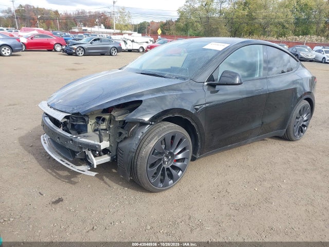 2025 TESLA MODEL Y 7SAYGDEF6SA351549 Photo 1