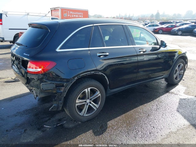 2017 MERCEDES-BENZ GLC 300 WDC0G4KB2HF156870 Photo 3