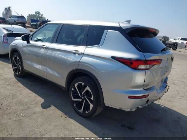 2022 MITSUBISHI OUTLANDER JA4J3UA84NZ045849 Photo 2
