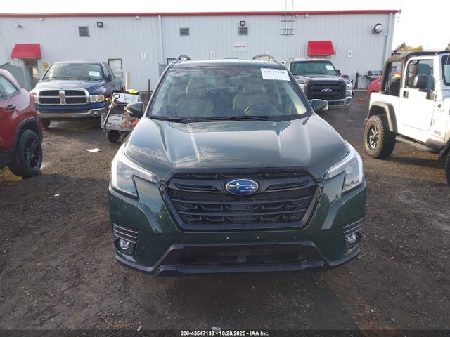 Subaru Forester Limited 2024 JF2SKALC4RH404661 Image 12