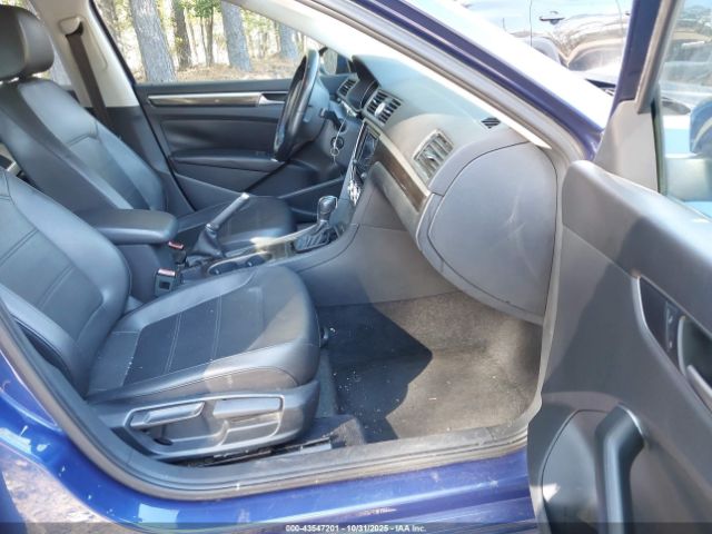 2016 VOLKSWAGEN PASSAT 1VWBT7A37GC010211 Photo 4