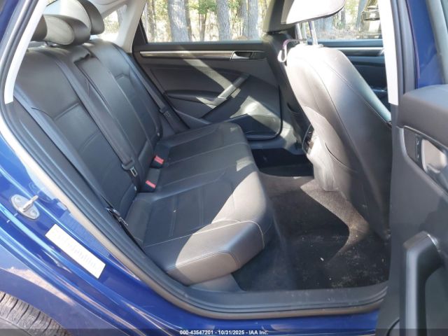2016 VOLKSWAGEN PASSAT 1VWBT7A37GC010211 Photo 7