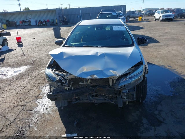 5YFBURHE7HP615065 Toyota COROLLA SE