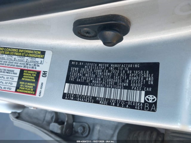 5YFBURHE7HP615065 Toyota COROLLA SE
