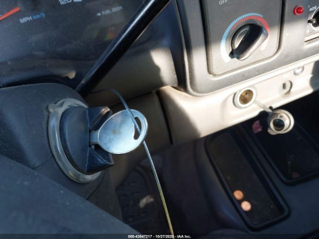 2000 DODGE DAKOTA 1B7GL22N0YS764439 Photo 10