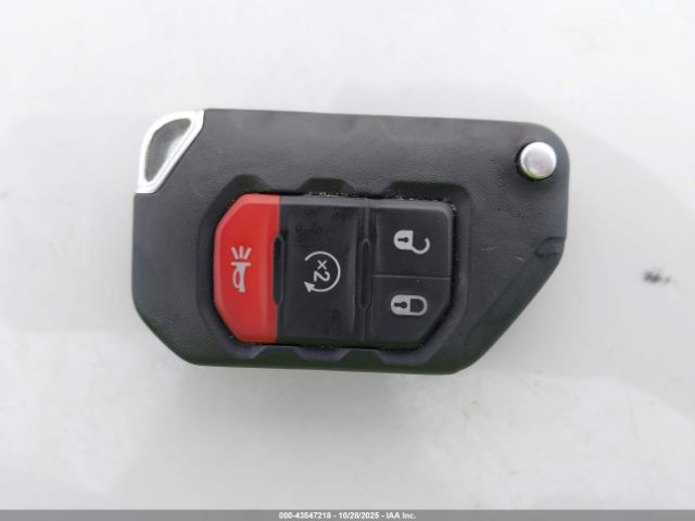 2024 JEEP WRANGLER 4XE 1C4RJXN64RW143506 Photo 10