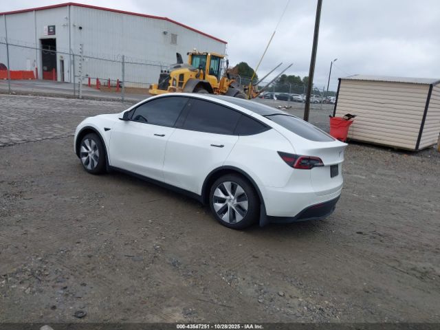 2022 TESLA MODEL Y 7SAYGAEEXNF519044 Photo 2