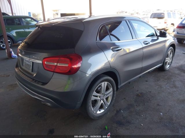 2015 MERCEDES-BENZ GLA 250 WDCTG4GB5FJ075667 Photo 3