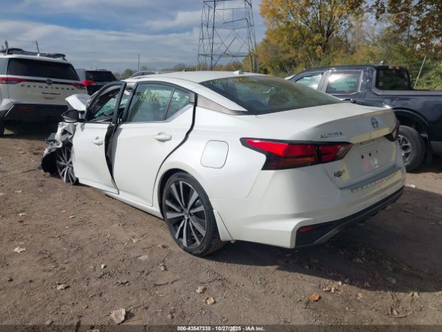 2021 NISSAN ALTIMA 1N4BL4CV2MN403734 Photo 2