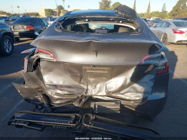 2020 TESLA MODEL Y 5YJYGDEE4LF011180 Photo 5