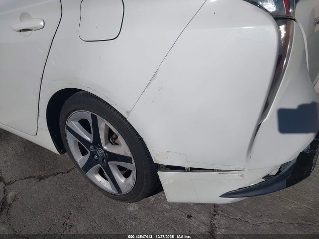 Toyota Prius Three Touring 2016 JTDKARFU2G3500710 Image 16