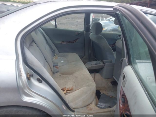 2001 MITSUBISHI GALANT 4A3AA46G21E072381 Photo 7