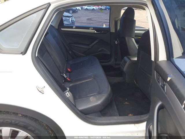 43547483 :رقم المزاد ، 1VWAT7A38FC014908 vin ، 2015 Volkswagen Passat 1.8t Wolfsburg Edition مزاد بيع