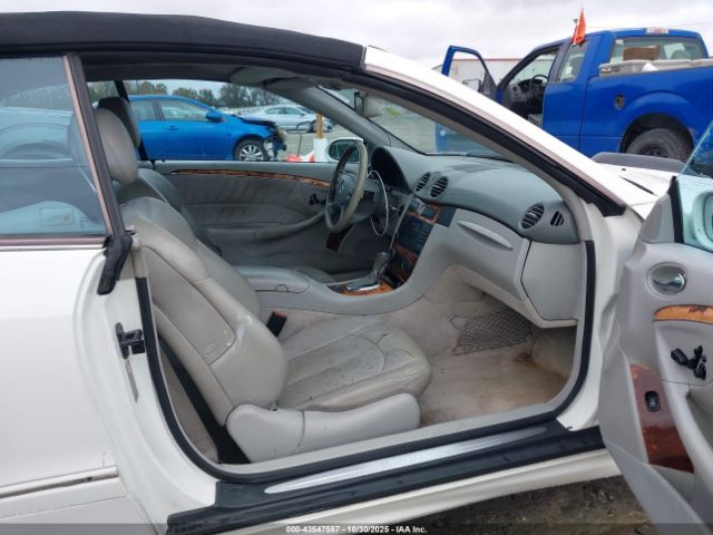 2005 MERCEDES-BENZ CLK 500 WDBTK75J55F134619 Photo 4