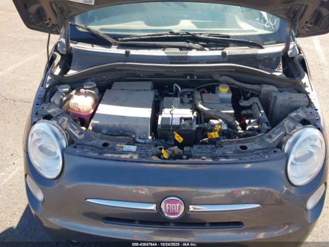2015 FIAT 500E 3C3CFFGE7FT520051 Photo 9