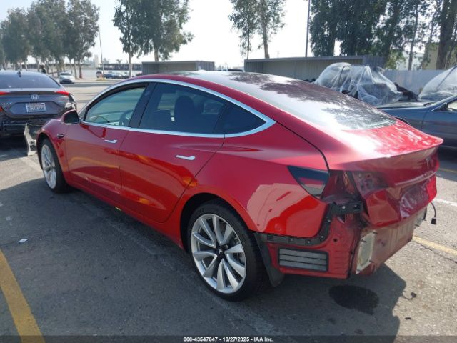 2018 TESLA MODEL 3 5YJ3E1EAXJF020328 Photo 2