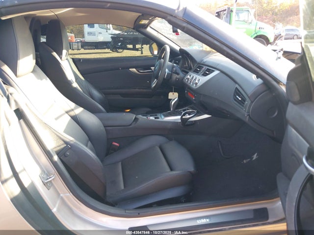 2009 BMW Z4 WBALM73549E351332 Photo 4