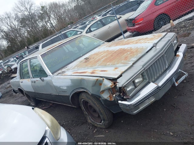 43547852 :رقم المزاد ، 2G7AL69H2D1723817 vin ، 1983 Pontiac Parisienne مزاد بيع