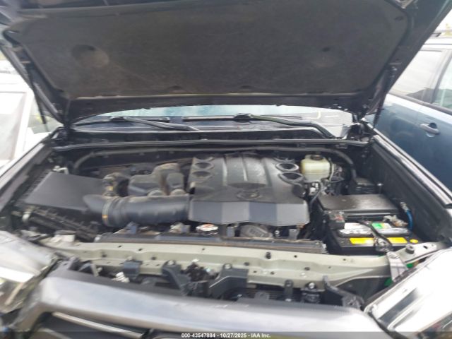 2020 TOYOTA 4RUNNER JTEBU5JR2L5774728 Photo 9