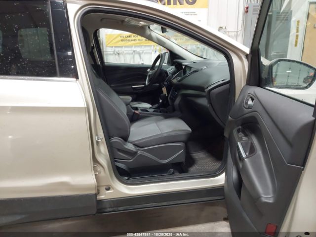 2017 FORD ESCAPE 1FMCU9GD6HUC66976 Photo 4