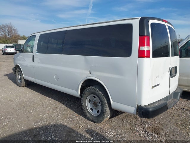 2013 CHEVROLET EXPRESS 3500 1GAZGZFA3D1146442 Photo 2