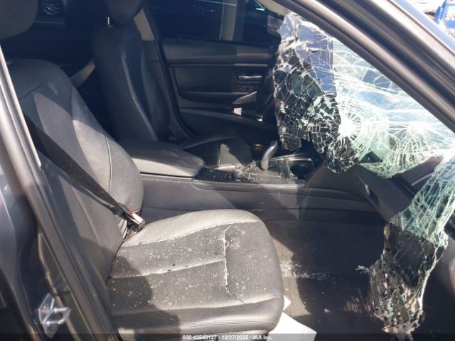 2016 BMW 320I WBA8A9C55GK615635 Photo 4