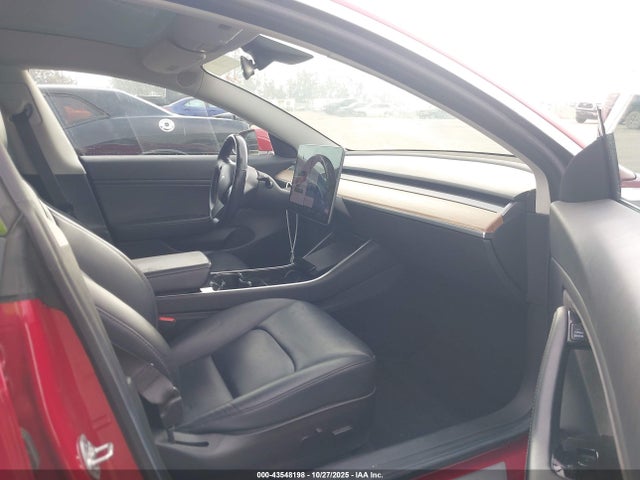 2018 TESLA MODEL 3 5YJ3E1EA1JF026020 Photo 4