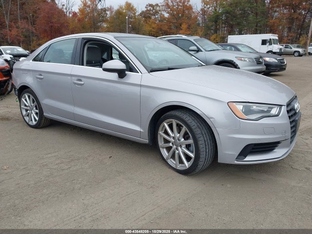 2015 AUDI A3 WAUCCGFF3F1020526 Photo 0