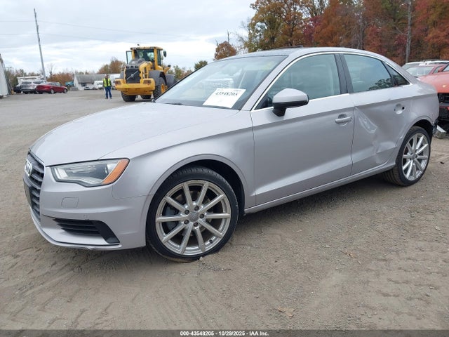 2015 AUDI A3 WAUCCGFF3F1020526 Photo 1