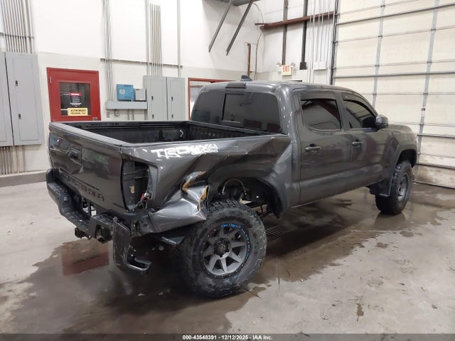 5TFCZ5AN7LX215204 Toyota Tacoma Trd Off-road